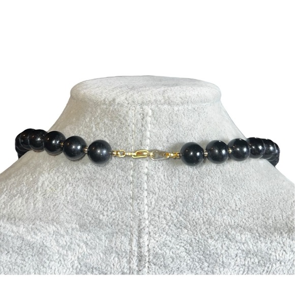 Vintage PAT 537985 Gold Tone Black Plastic Beaded Necklace Matinee‎ Length 30” - Picture 4 of 5